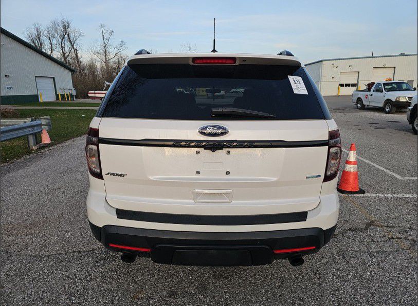 2015 Ford Explorer Image 10