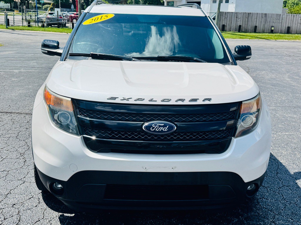 2015 Ford Explorer Image 22