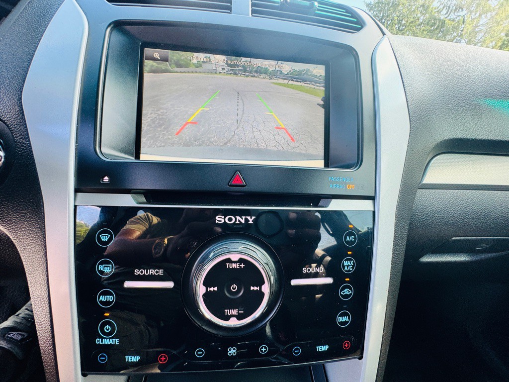 2015 Ford Explorer Image 32