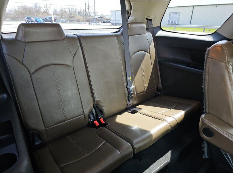 2016 GMC Acadia Image 13