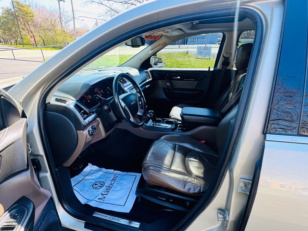 2016 GMC Acadia Image 26