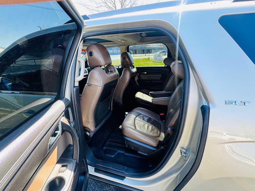 2016 GMC Acadia Image 27