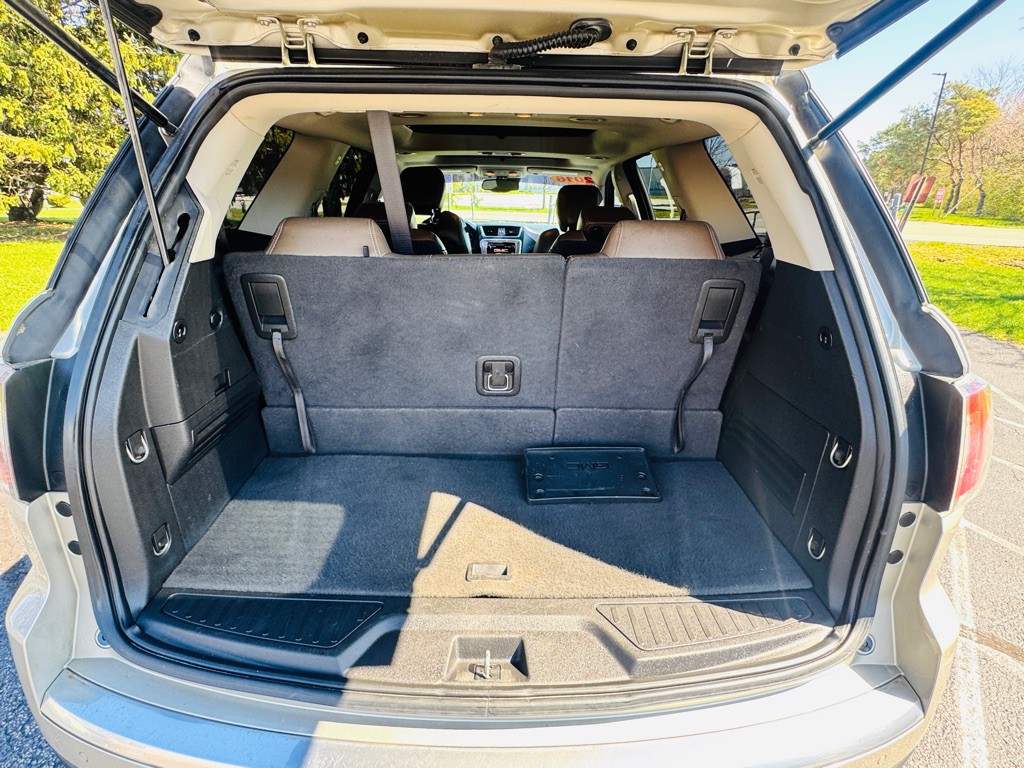 2016 GMC Acadia Image 28