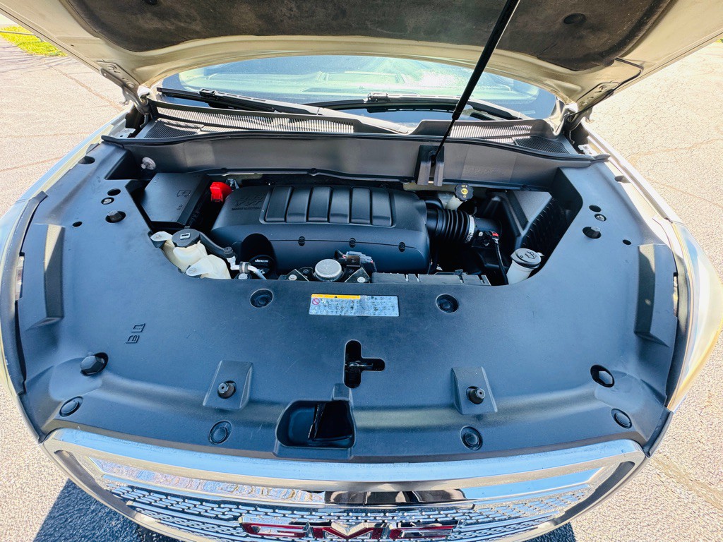 2016 GMC Acadia Image 32