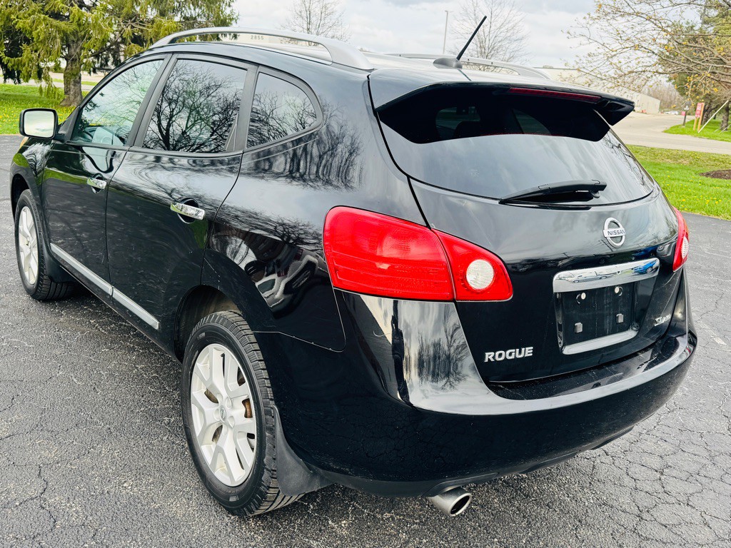 2011 Nissan Rogue Image 3