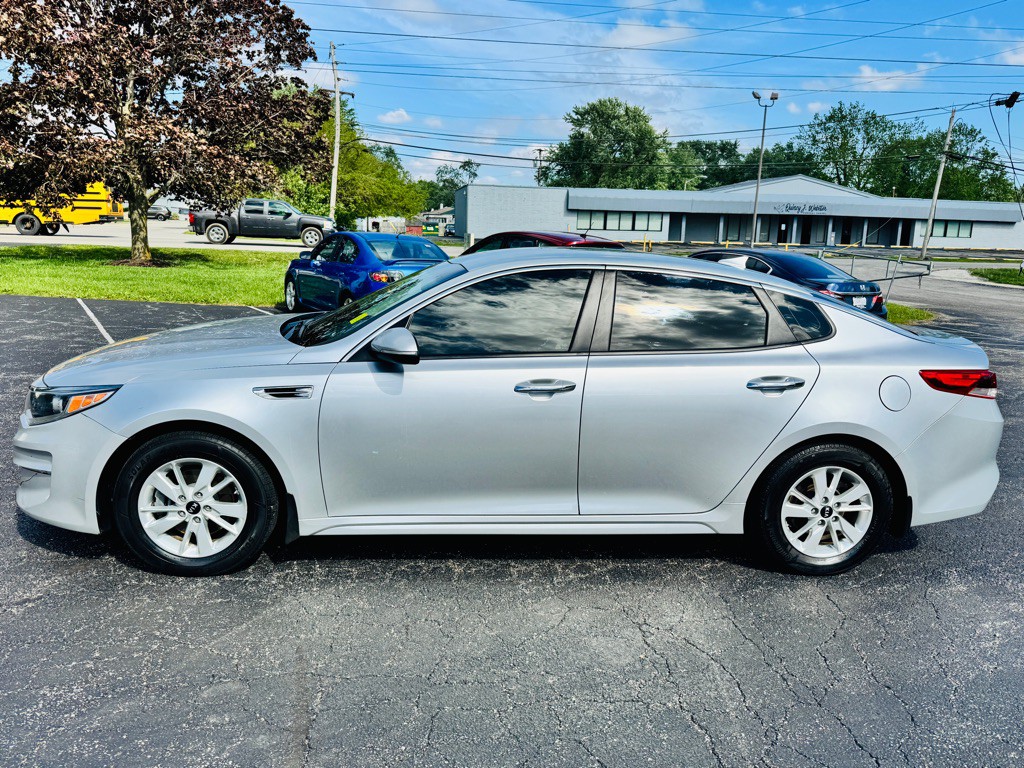 2018 Kia Optima Image 3