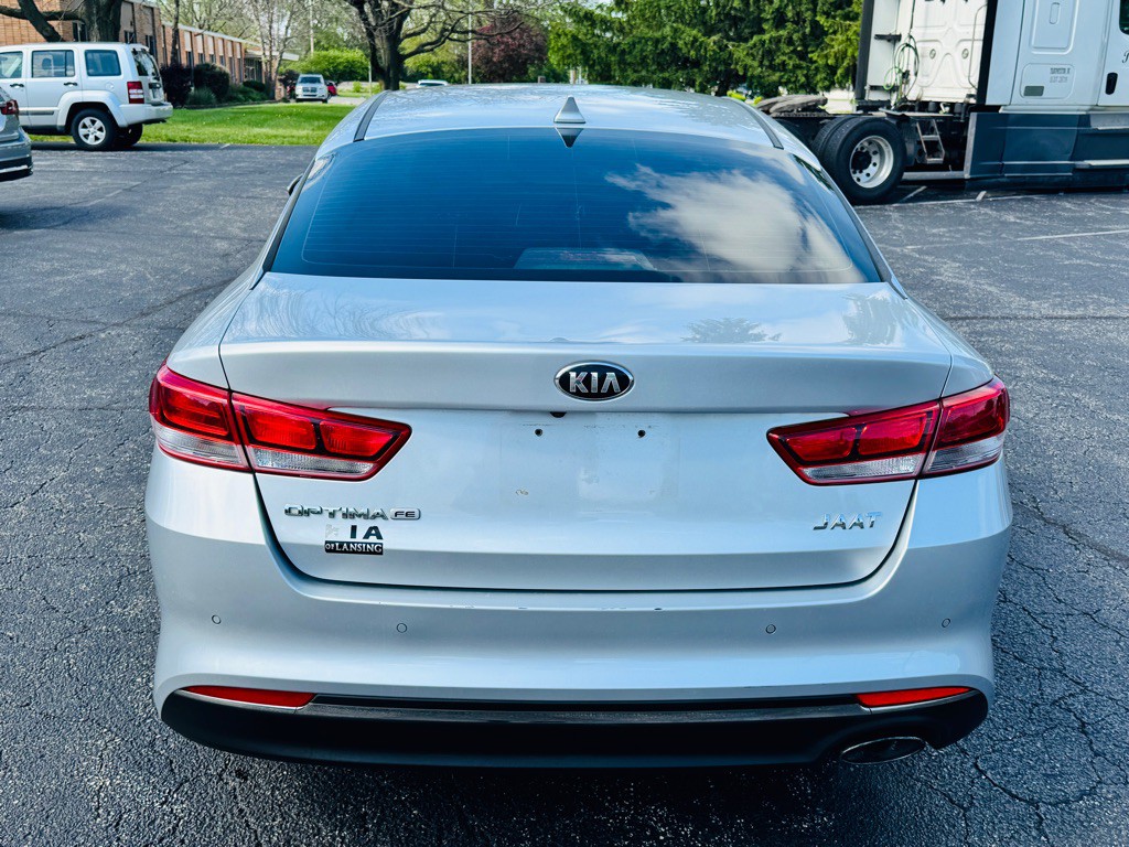 2018 Kia Optima Image 5