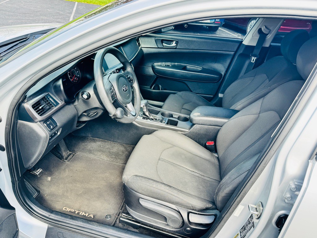2018 Kia Optima Image 11