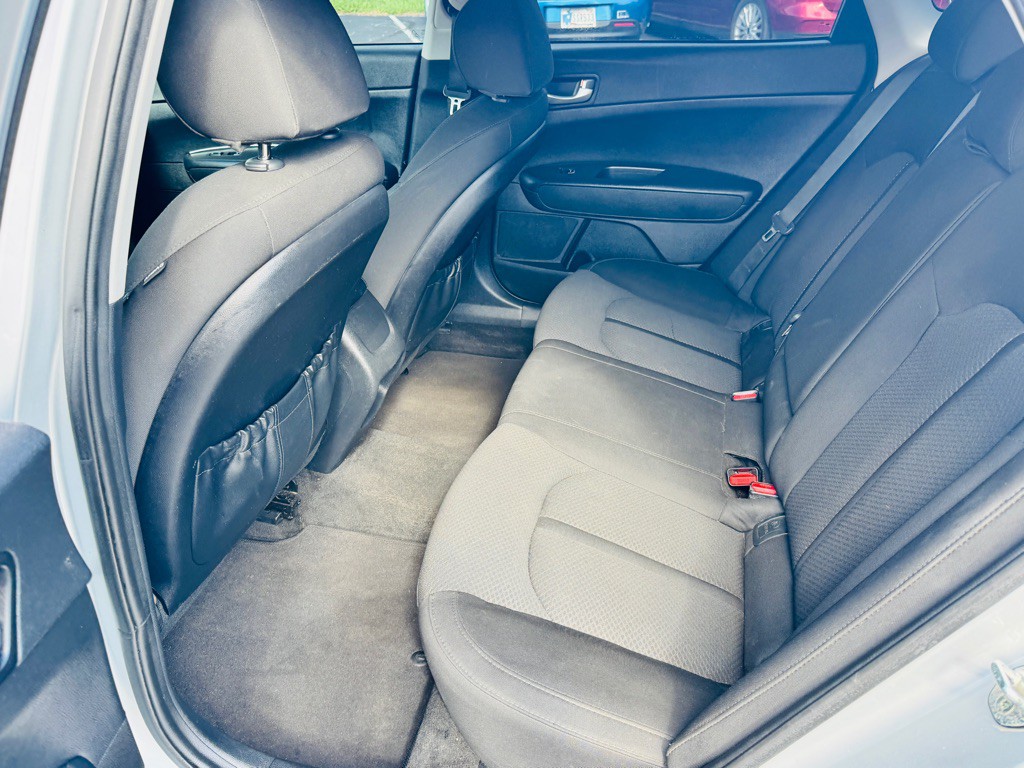 2018 Kia Optima Image 12
