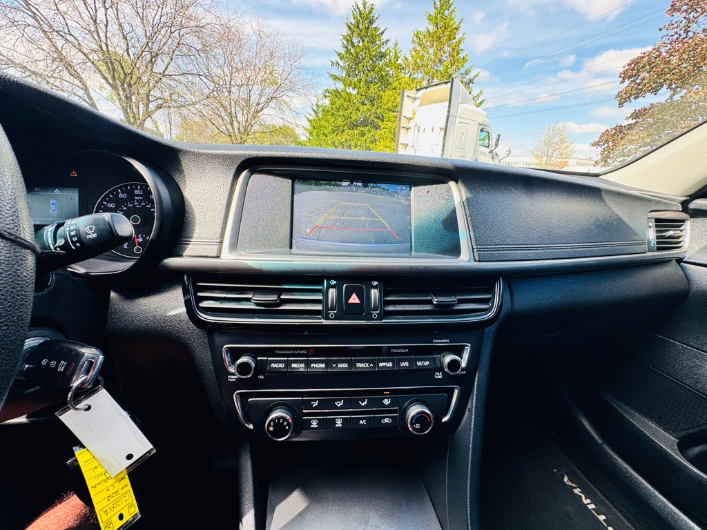 2018 Kia Optima Image 18