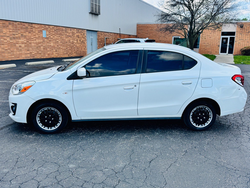 2019 Mitsubishi Mirage Image 3