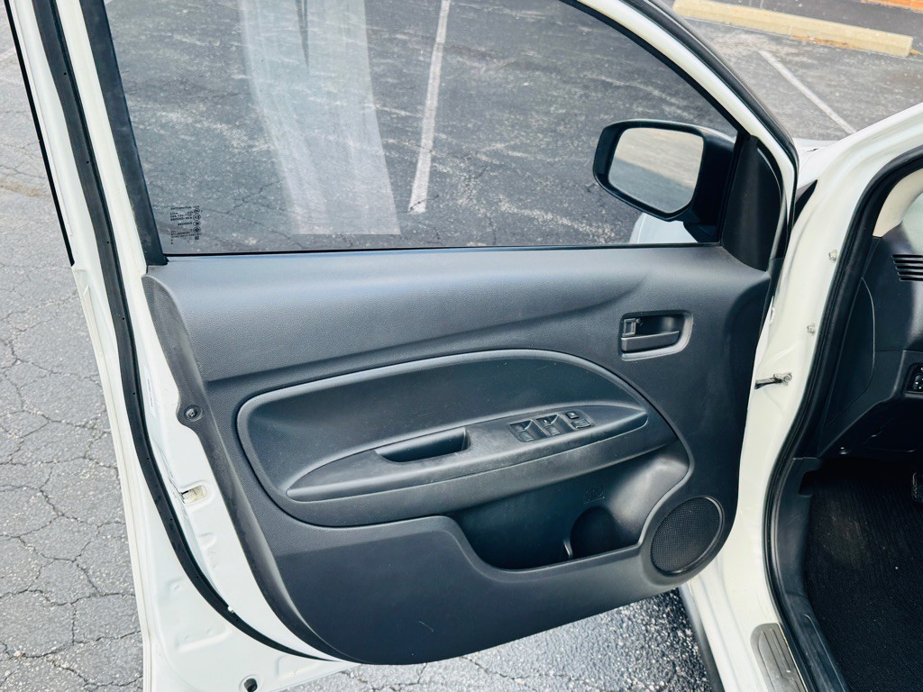 2019 Mitsubishi Mirage Image 10