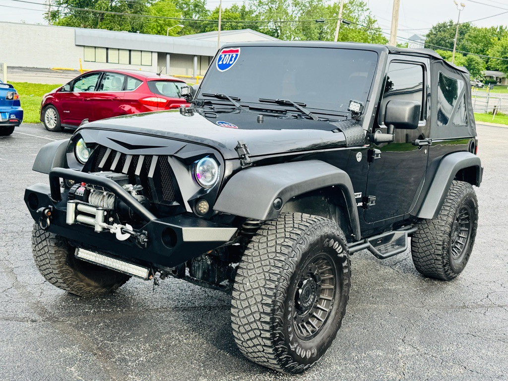 2013 Jeep Wrangler Image 1