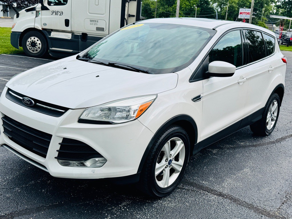 2015 Ford Escape Image 1