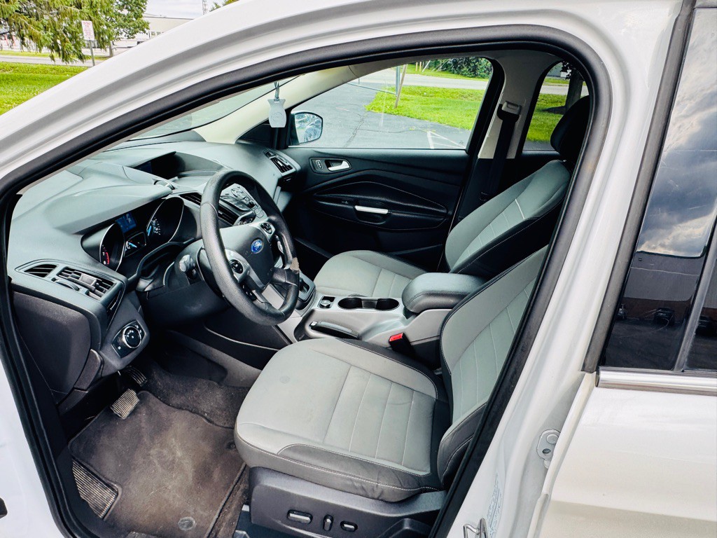 2015 Ford Escape Image 11