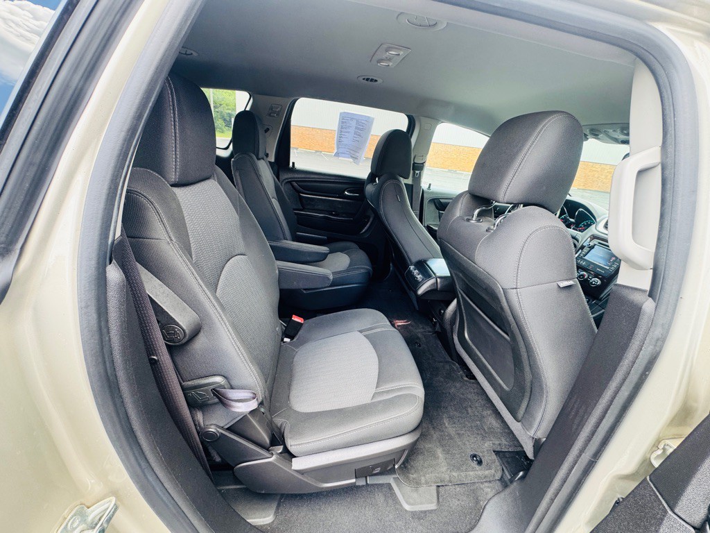 2015 Chevrolet Traverse Image 14