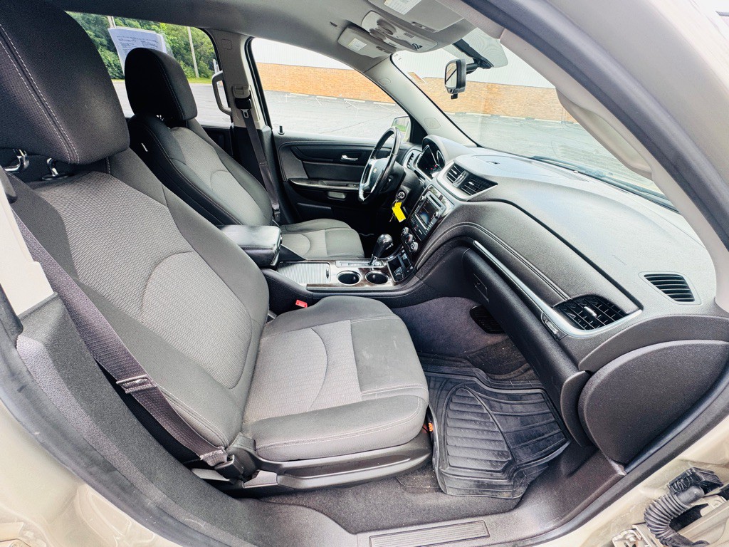 2015 Chevrolet Traverse Image 15