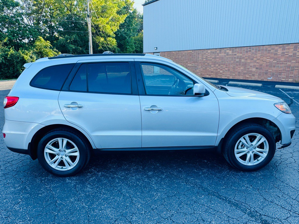 2011 Hyundai Santa Fe Image 6