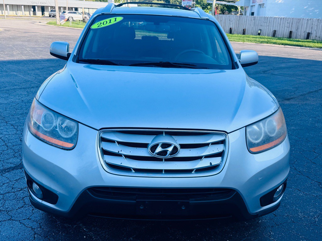 2011 Hyundai Santa Fe Image 8
