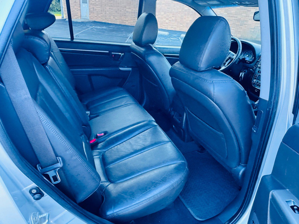2011 Hyundai Santa Fe Image 13