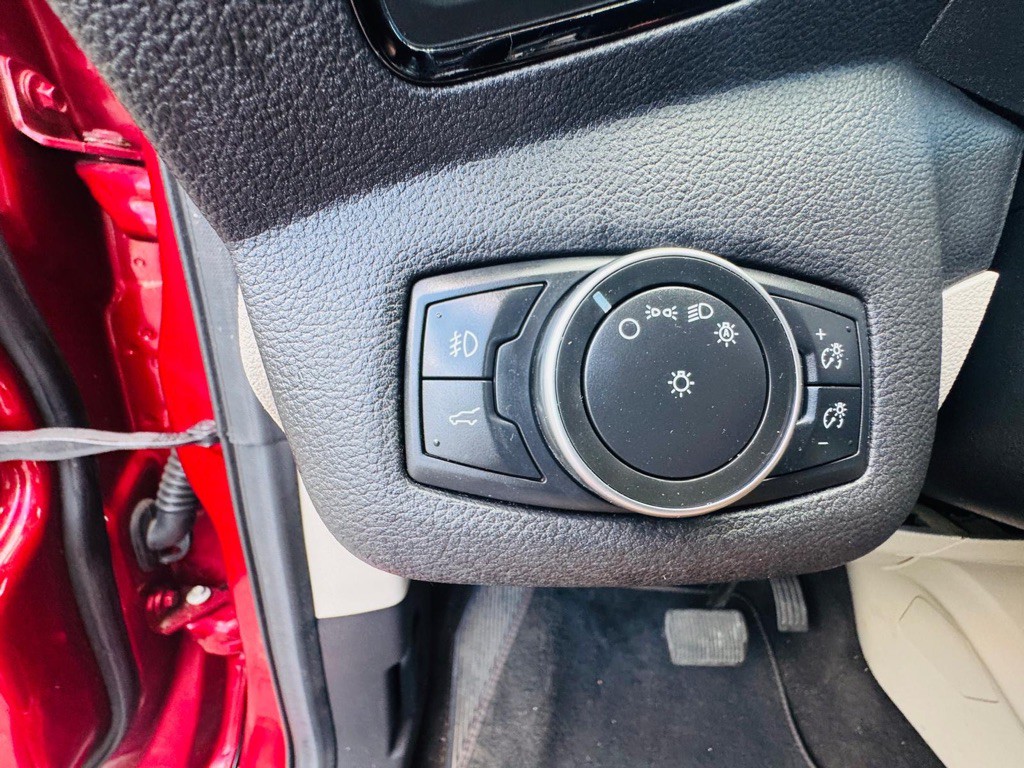 2018 Ford Escape Image 16