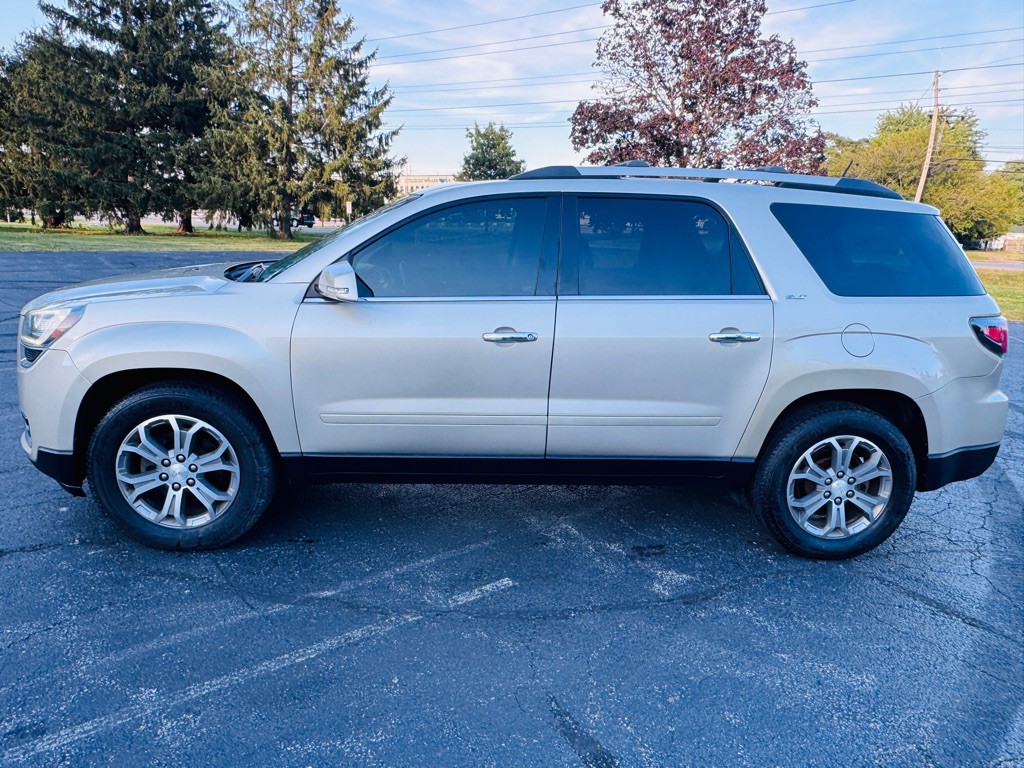 2016 GMC Acadia Image 2