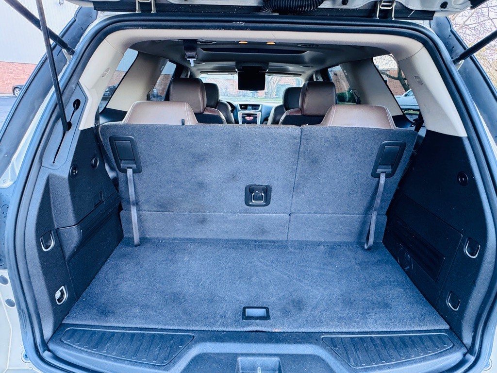 2016 GMC Acadia Image 12