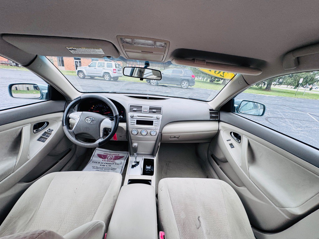 2010 Toyota Camry Image 14