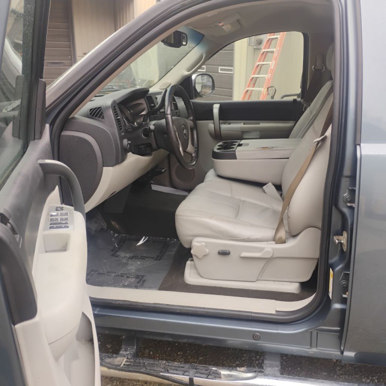 2008 Chevrolet Silverado 1500 Image 2