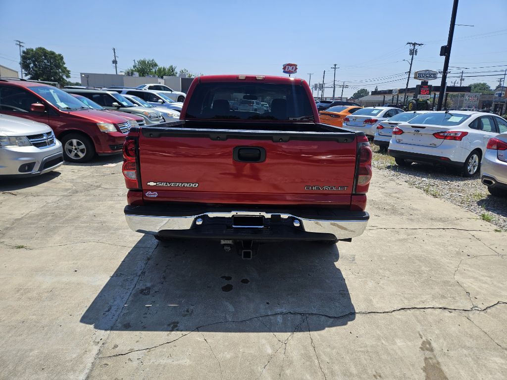 2005 Chevrolet Silverado 1500 Image 3