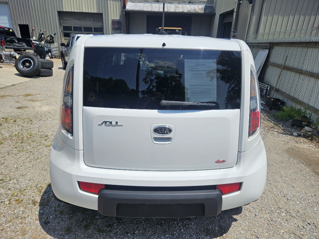 2011 Kia Soul Image 2
