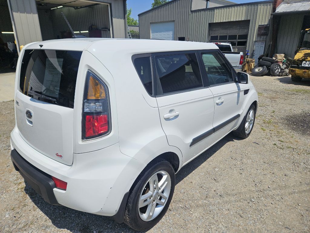 2011 Kia Soul Image 3