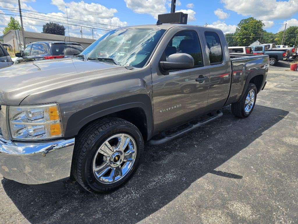 2013 Chevrolet Silverado 1500 Image 2