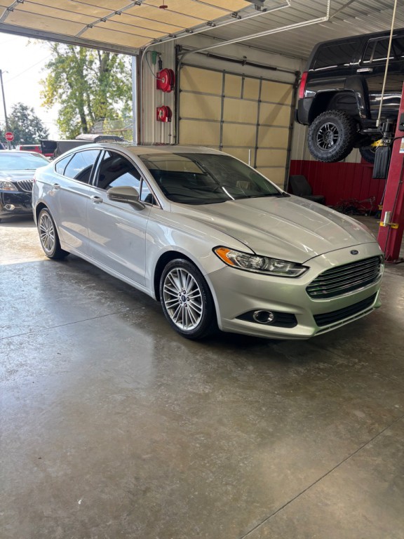 2014 Ford Fusion Image 1