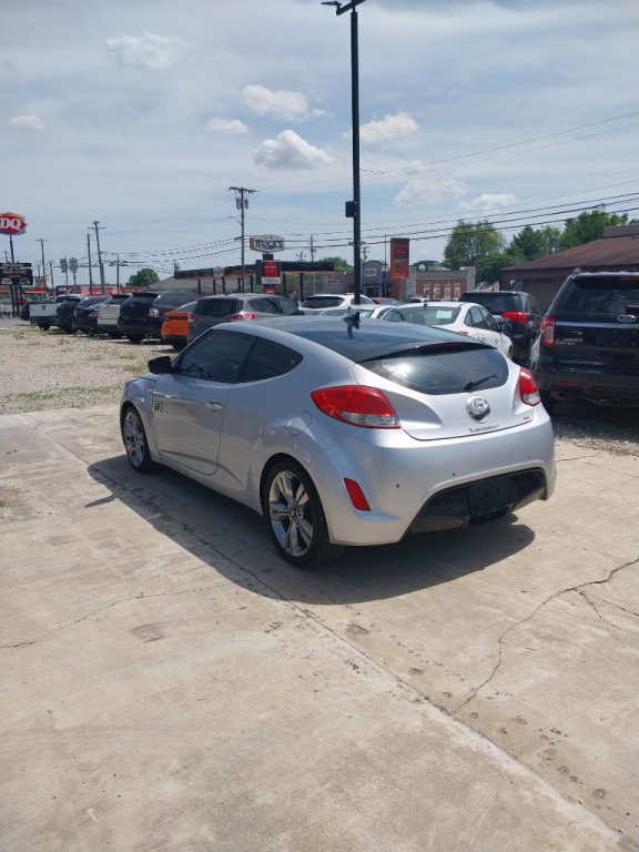 2012 Hyundai Veloster Image 3