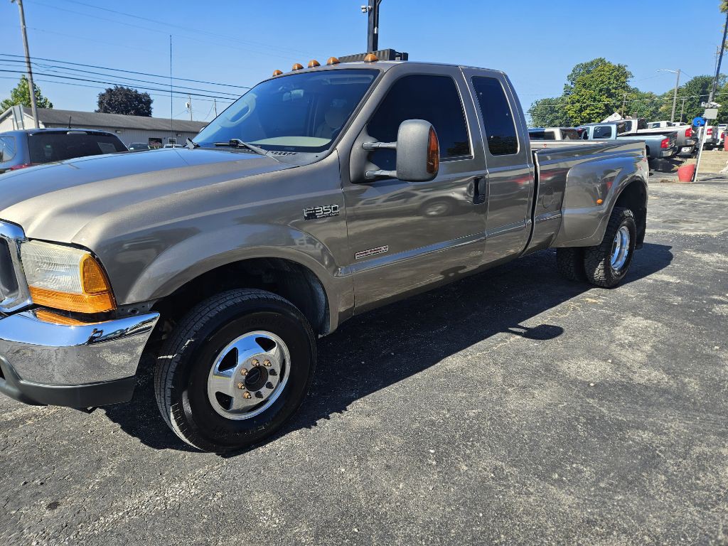 2003 Ford F-350 Image 2