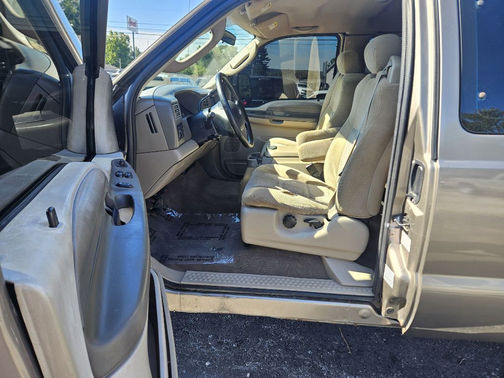 2003 Ford F-350 Image 6