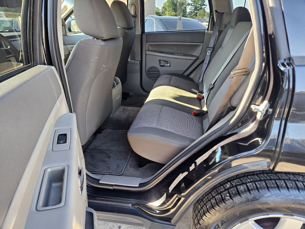 2010 Jeep Grand Cherokee Image 6