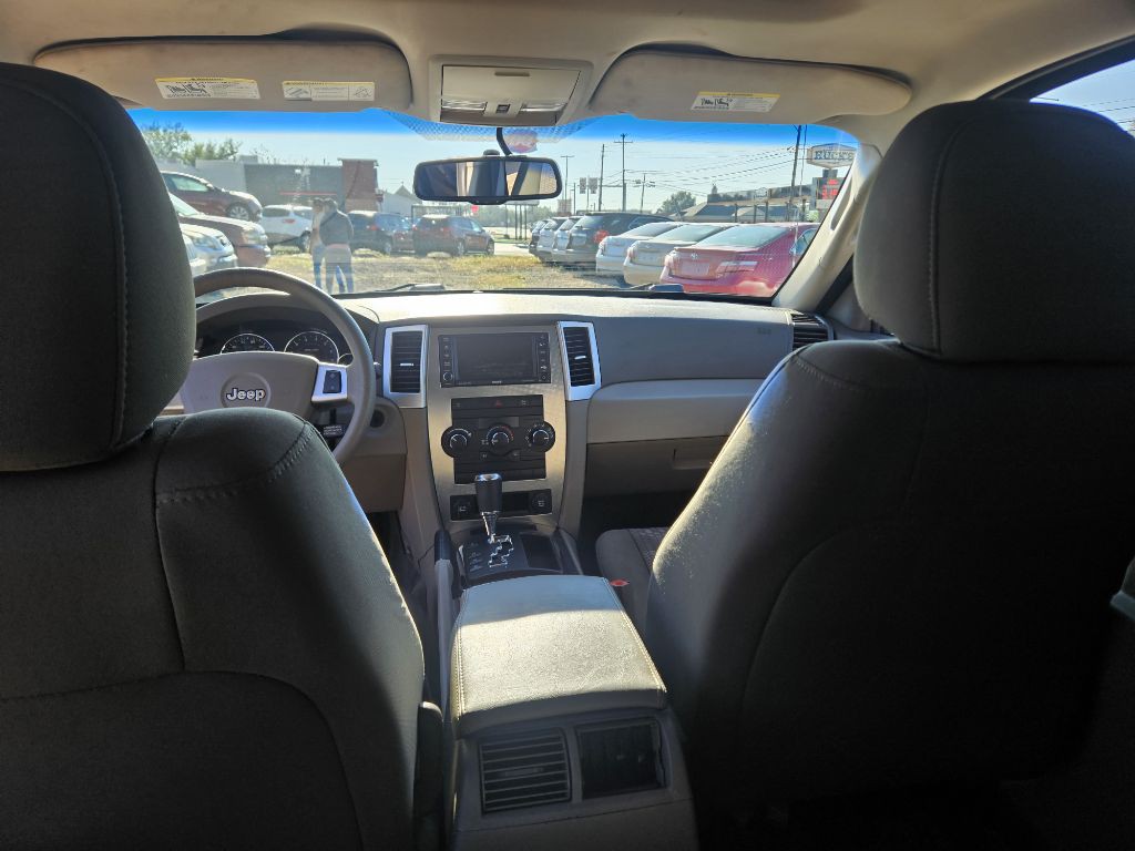 2010 Jeep Grand Cherokee Image 7