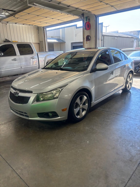 2011 Chevrolet Cruze Image 3