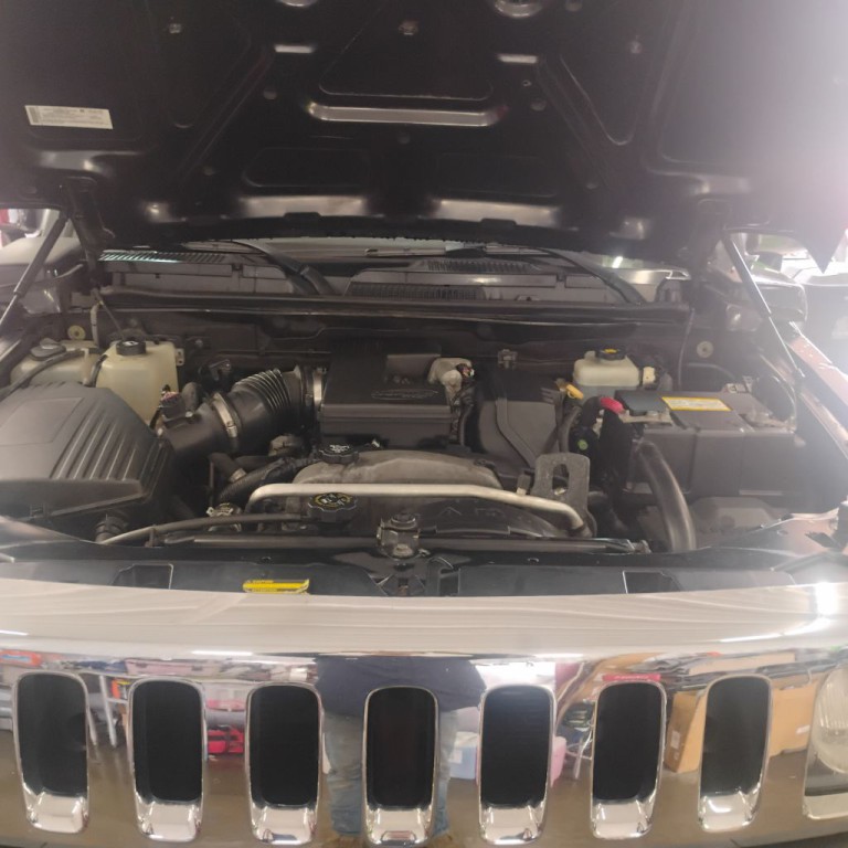 2007 HUMMER H3 Image 2