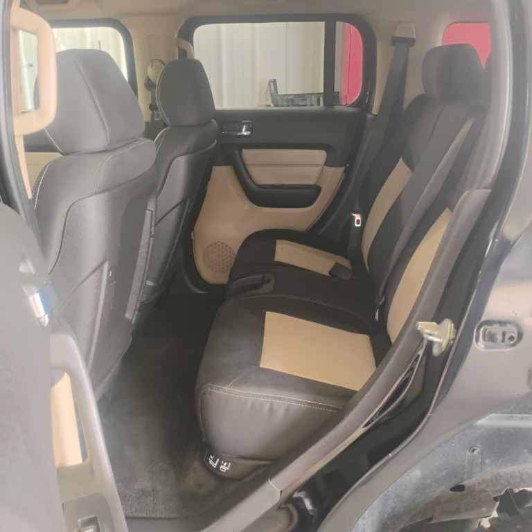 2007 HUMMER H3 Image 8