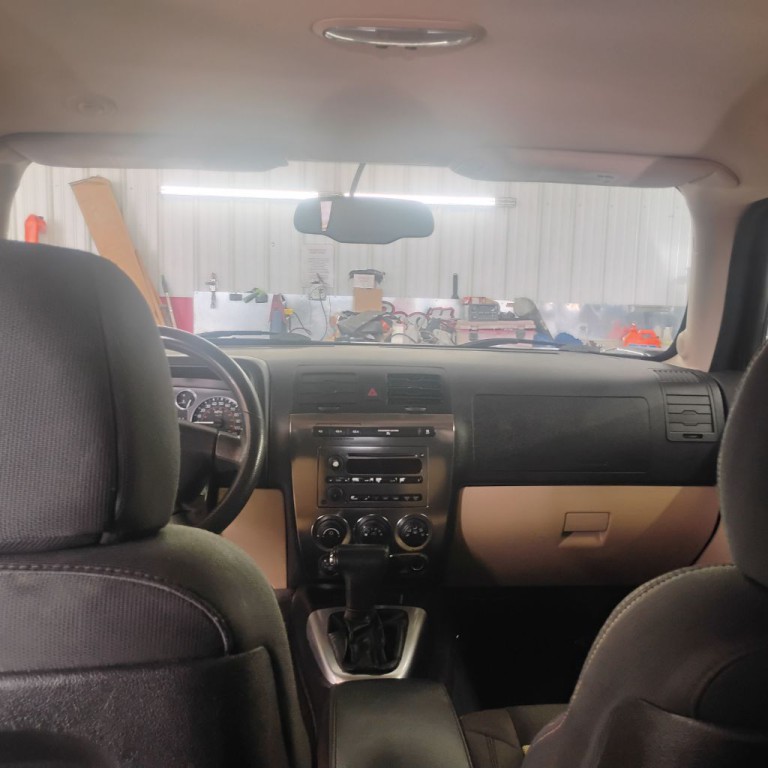 2007 HUMMER H3 Image 10