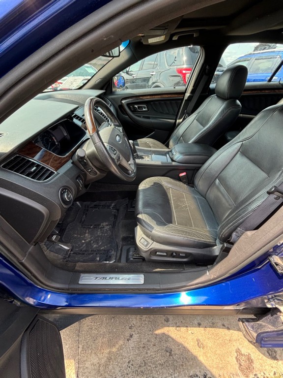 2013 Ford Taurus Image 3