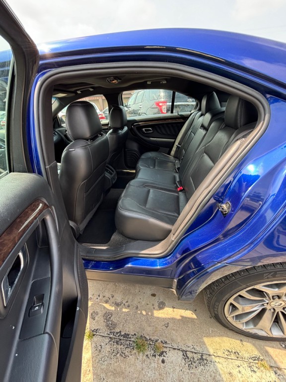 2013 Ford Taurus Image 4