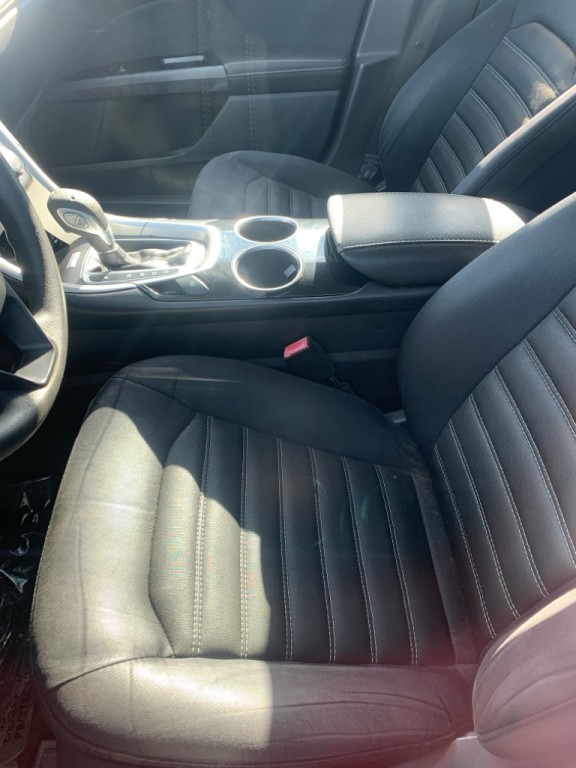 2013 Ford Fusion Image 2