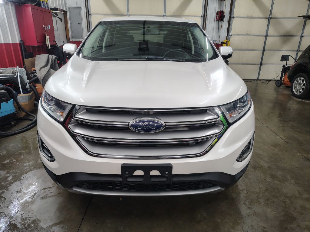 2017 Ford Edge Image 4