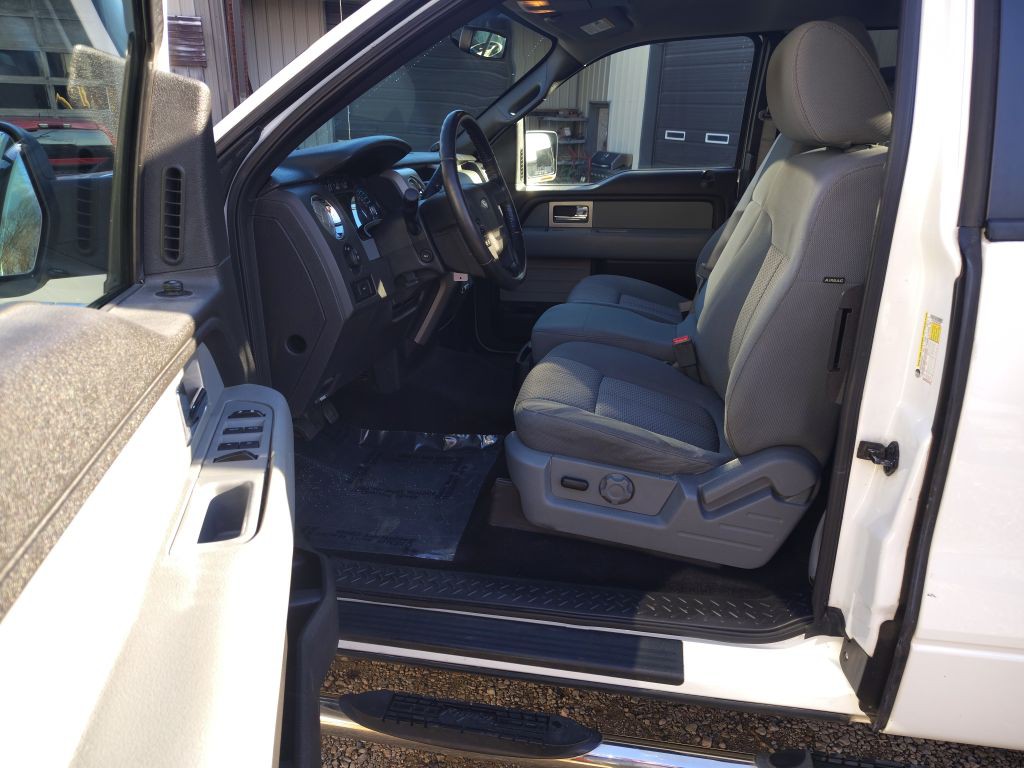 2011 Ford F-150 Image 4
