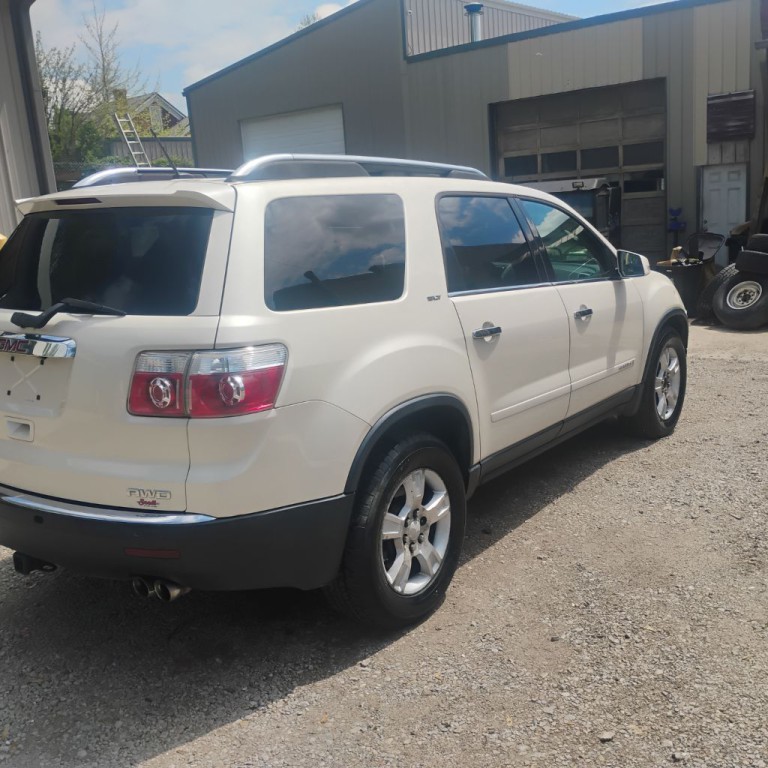 2008 GMC Acadia Image 8
