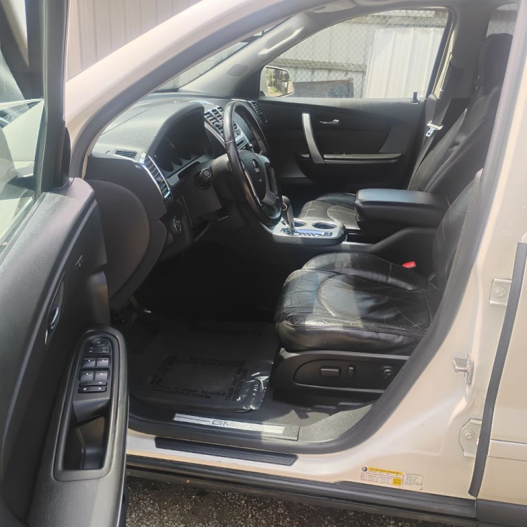 2008 GMC Acadia Image 10